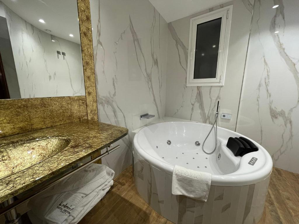 Hotel Historic, habitación con jacuzzi privado