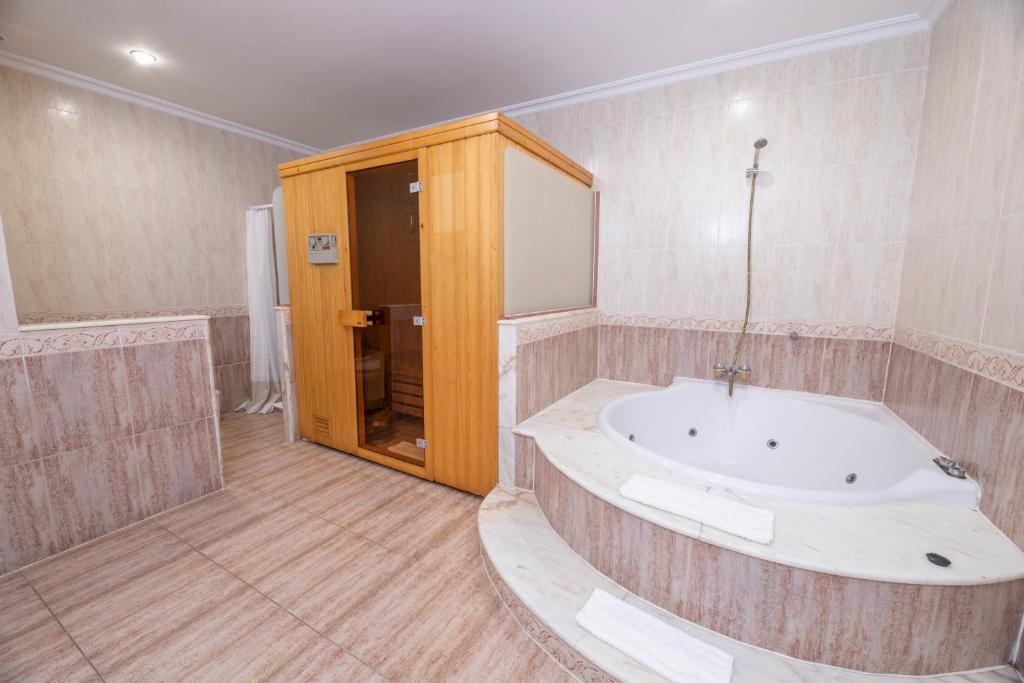 Hotel Holiday, habitación con jacuzzi privado
