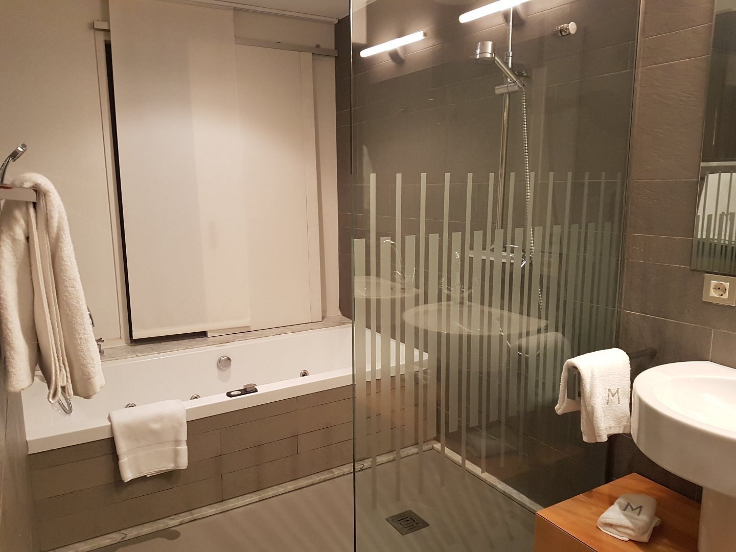 Hotel NM Suites, habitación con jacuzzi privado