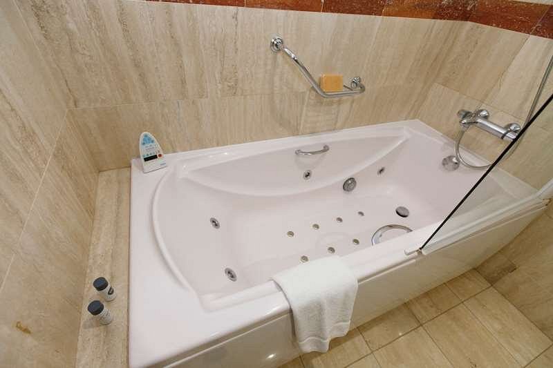 Hotel Oca Puerta del Camino, habitación con jacuzzi privado