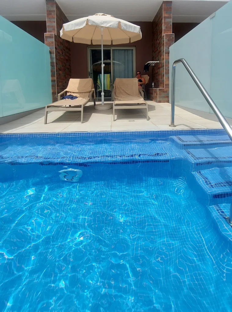 Hotel Riu Palace Oasis, habitación con jacuzzi privado