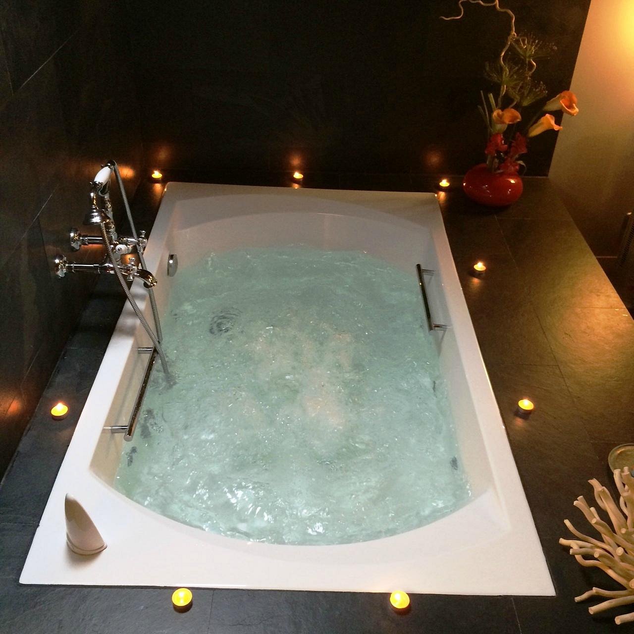 Hotel Rural Iribarnia, habitación con jacuzzi privado