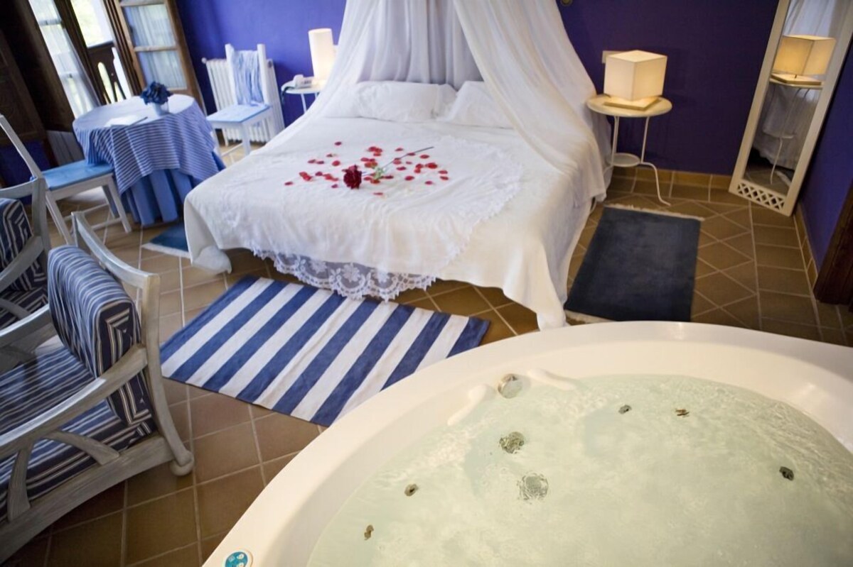Hotel Rural La Llosa de Fombona, habitación con jacuzzi privado