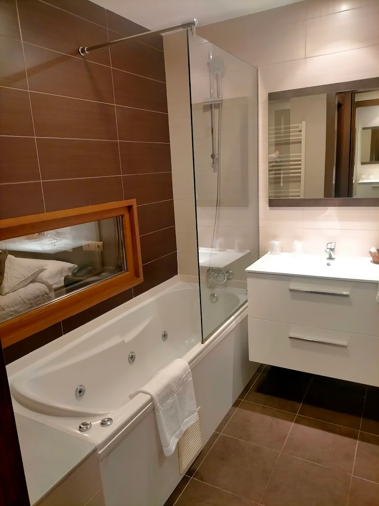 Hotel Spa Ciudad de Astorga, habitación con jacuzzi privado