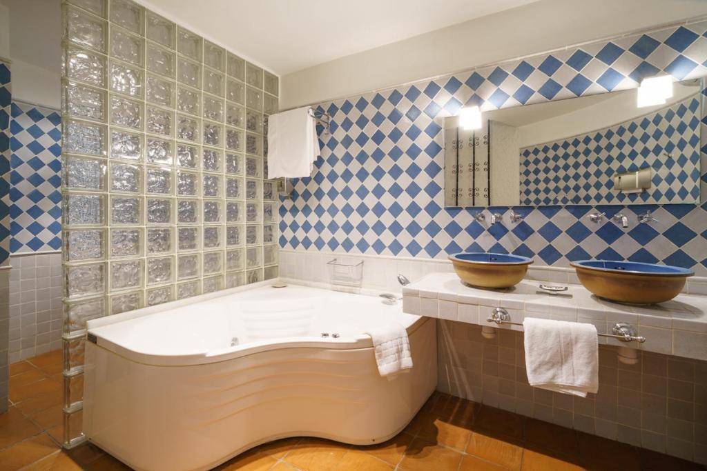 Hotel rural Albamanjón, habitación con jacuzzi privado
