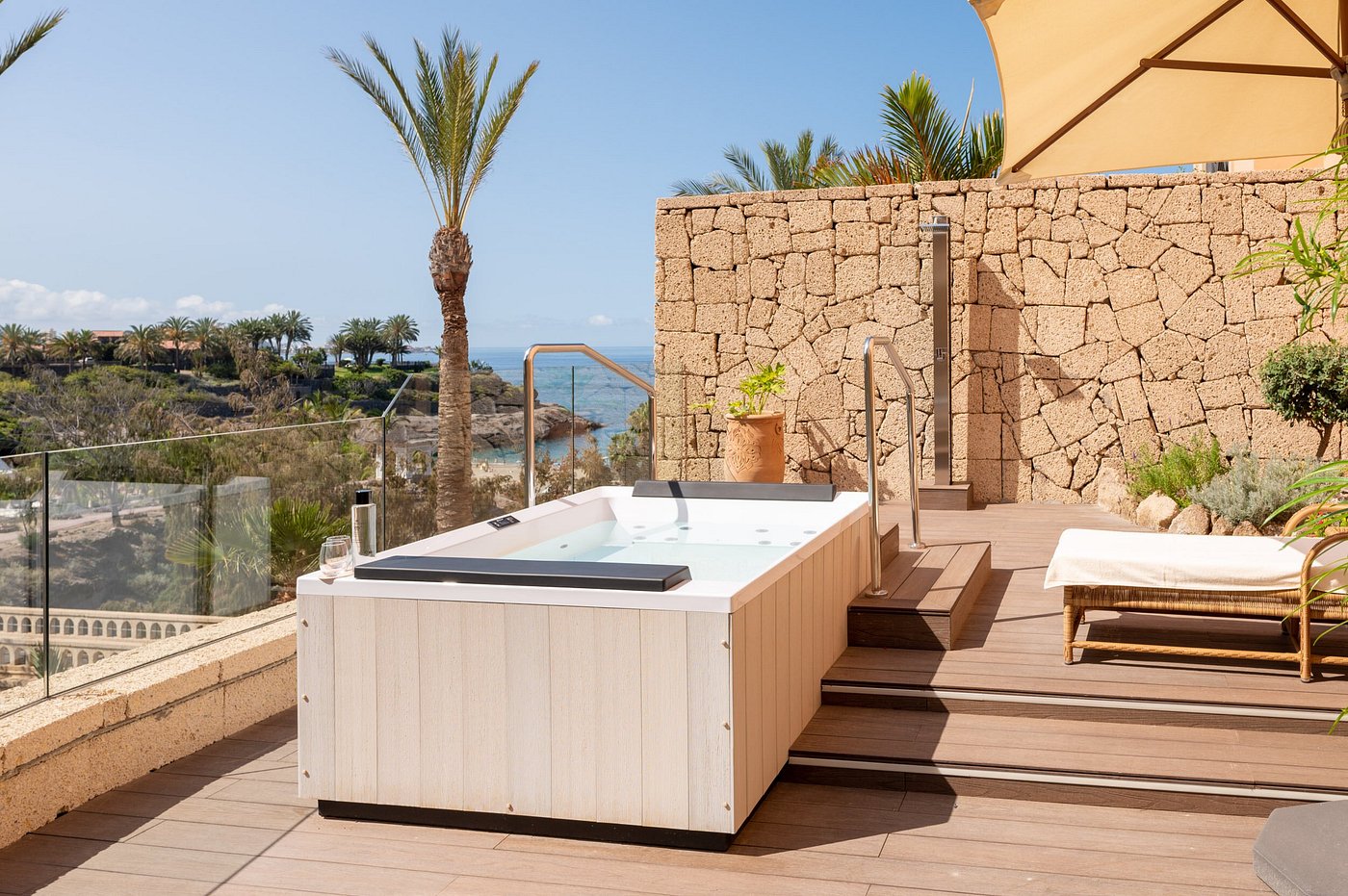 JOIA El Mirador by Iberostar, habitación con jacuzzi privado