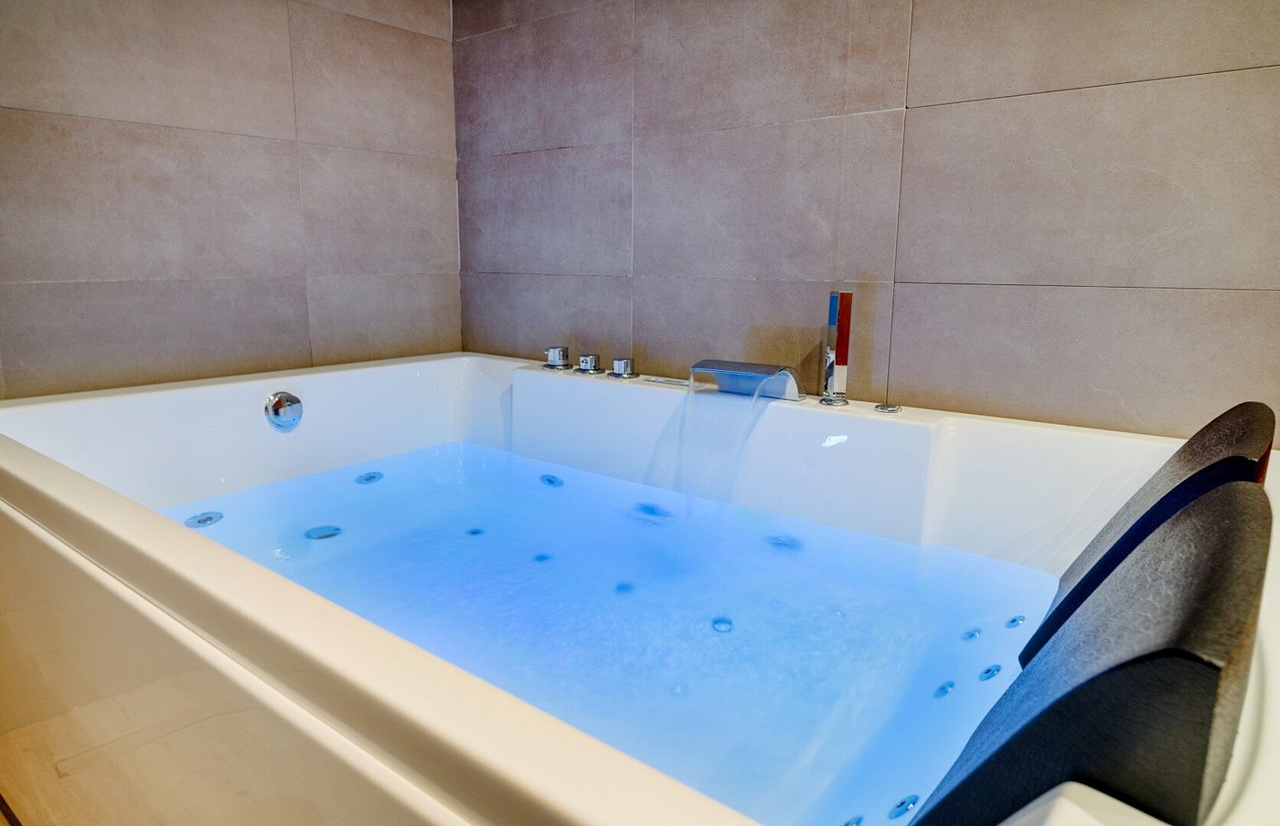 Mas Ses Vinyes, habitación con jacuzzi privado