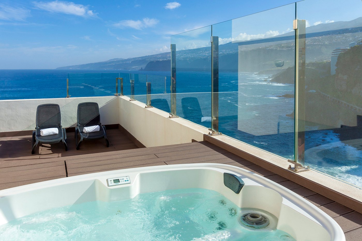 Meliá Costa Atlantis Tenerife, habitación con jacuzzi privado