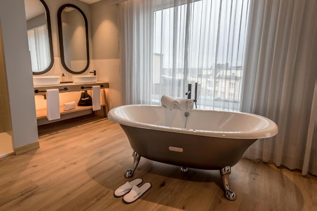 Mercure Lugo Centro, habitación con jacuzzi privado