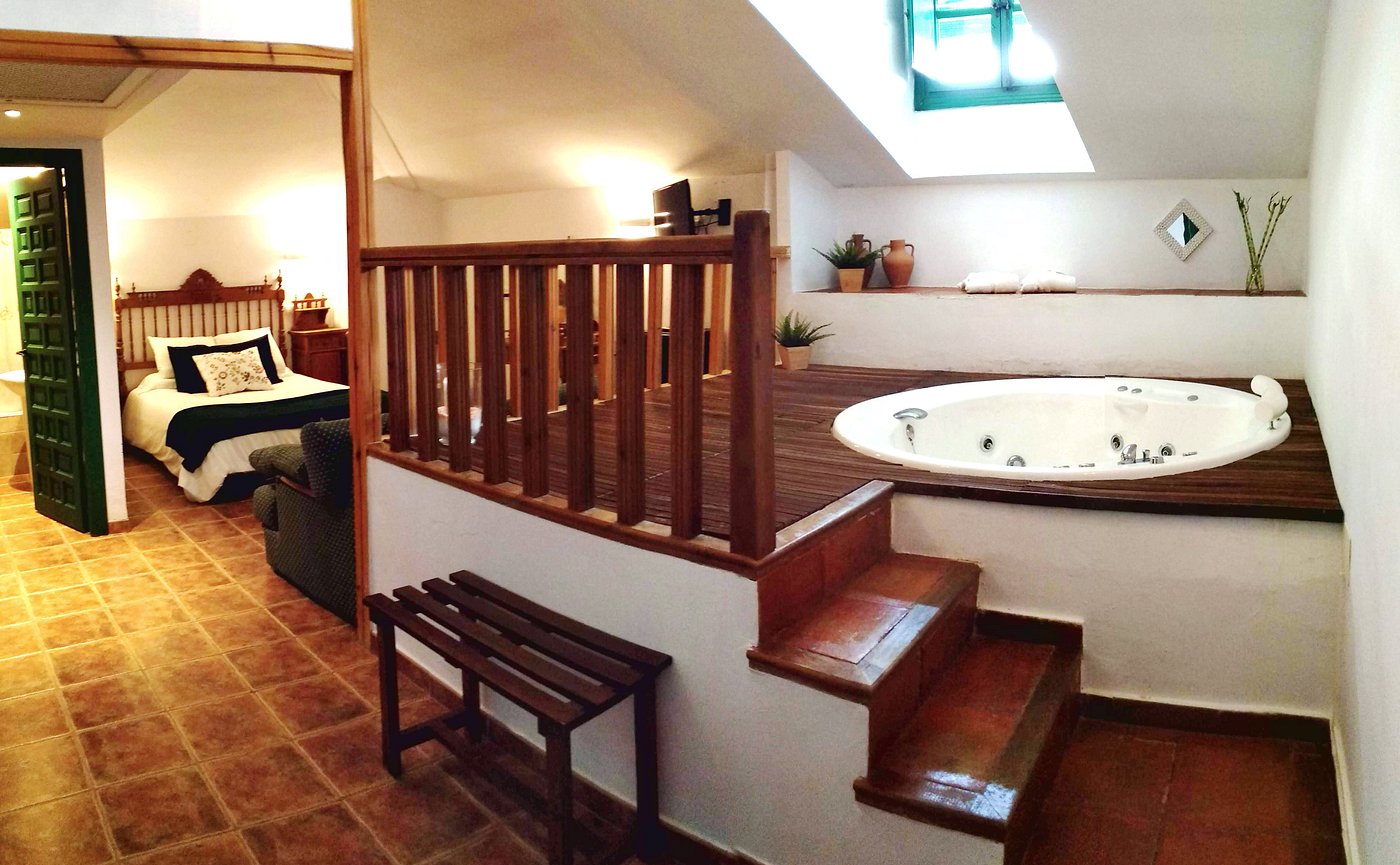Palacio Buenavista, habitación con jacuzzi privado