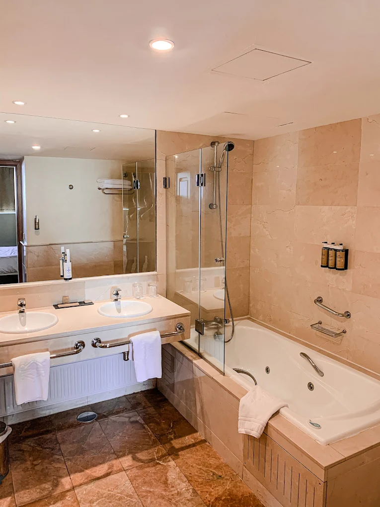 Parador de Cruz de Tejeda, habitación con jacuzzi privado