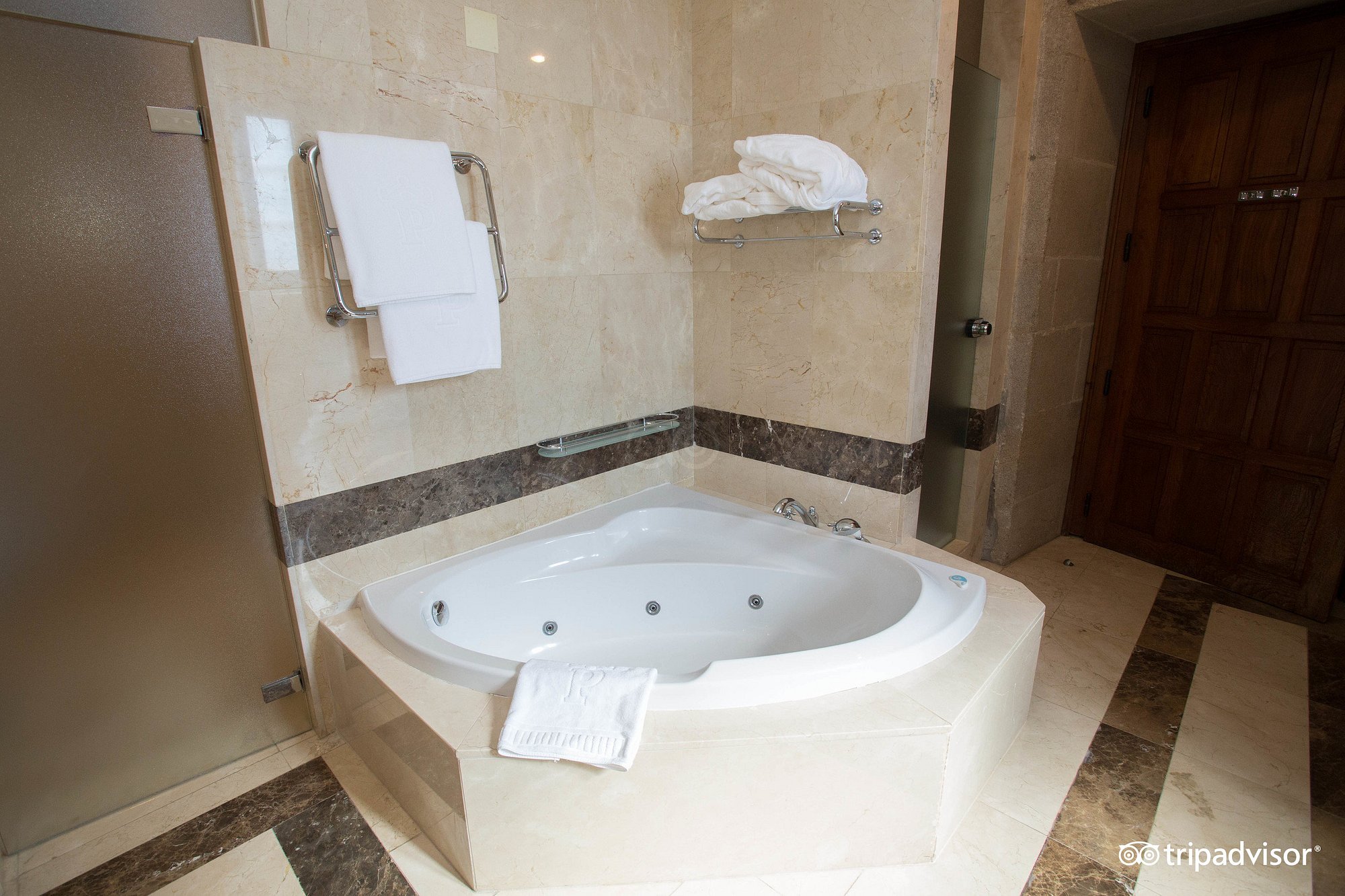 Parador de Santiago De Compostela, habitación con jacuzzi privado