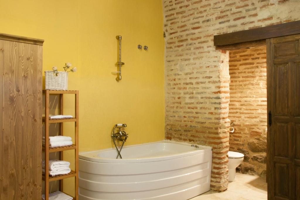 Posada Palacio De Manjabálago, habitación con jacuzzi privado