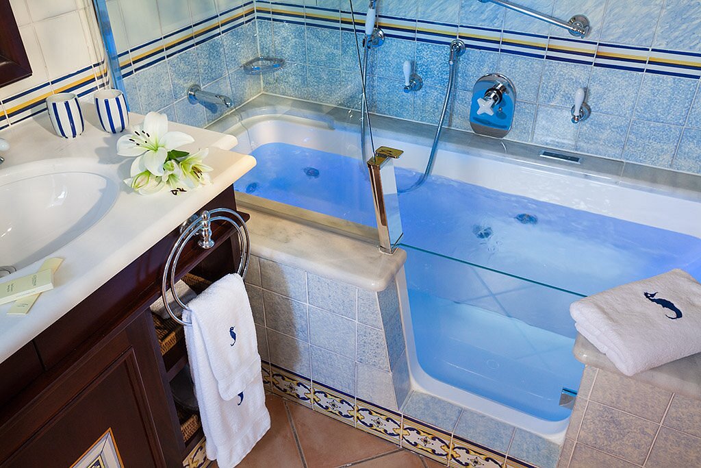 Seaside Grand Hotel Residencia, habitación con jacuzzi privado