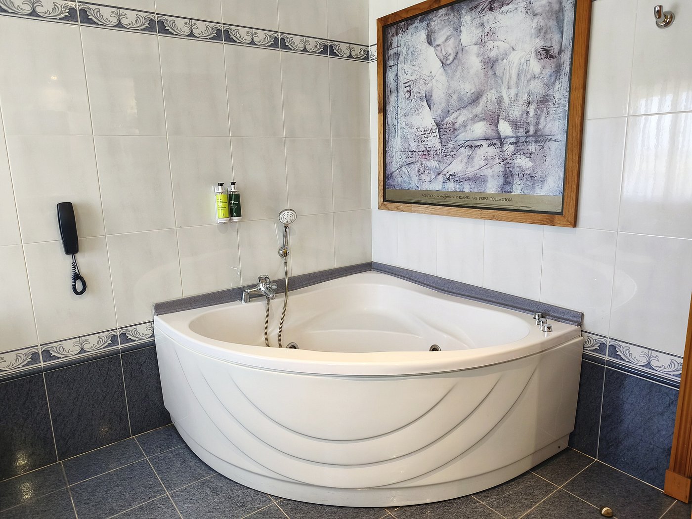 Sercotel Cuatro Postes, habitación con jacuzzi privado