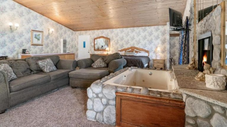 Black Forest Lodge