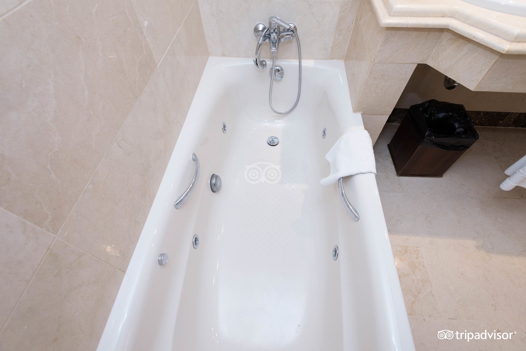Vasari Vacation Resort, habitación con jacuzzi privado