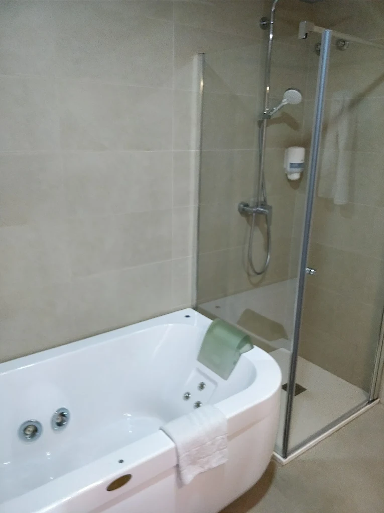 Villa Flamenca, habitación con jacuzzi privado