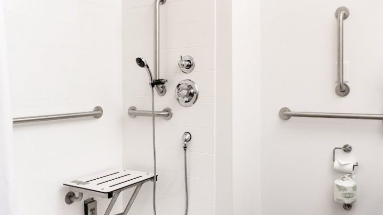 Holiday Inn Express Le Claire Riverfront-Davenport, an IHG hotel
