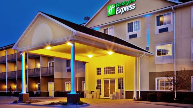 Holiday Inn Express Le Claire Riverfront-Davenport, an IHG hotel