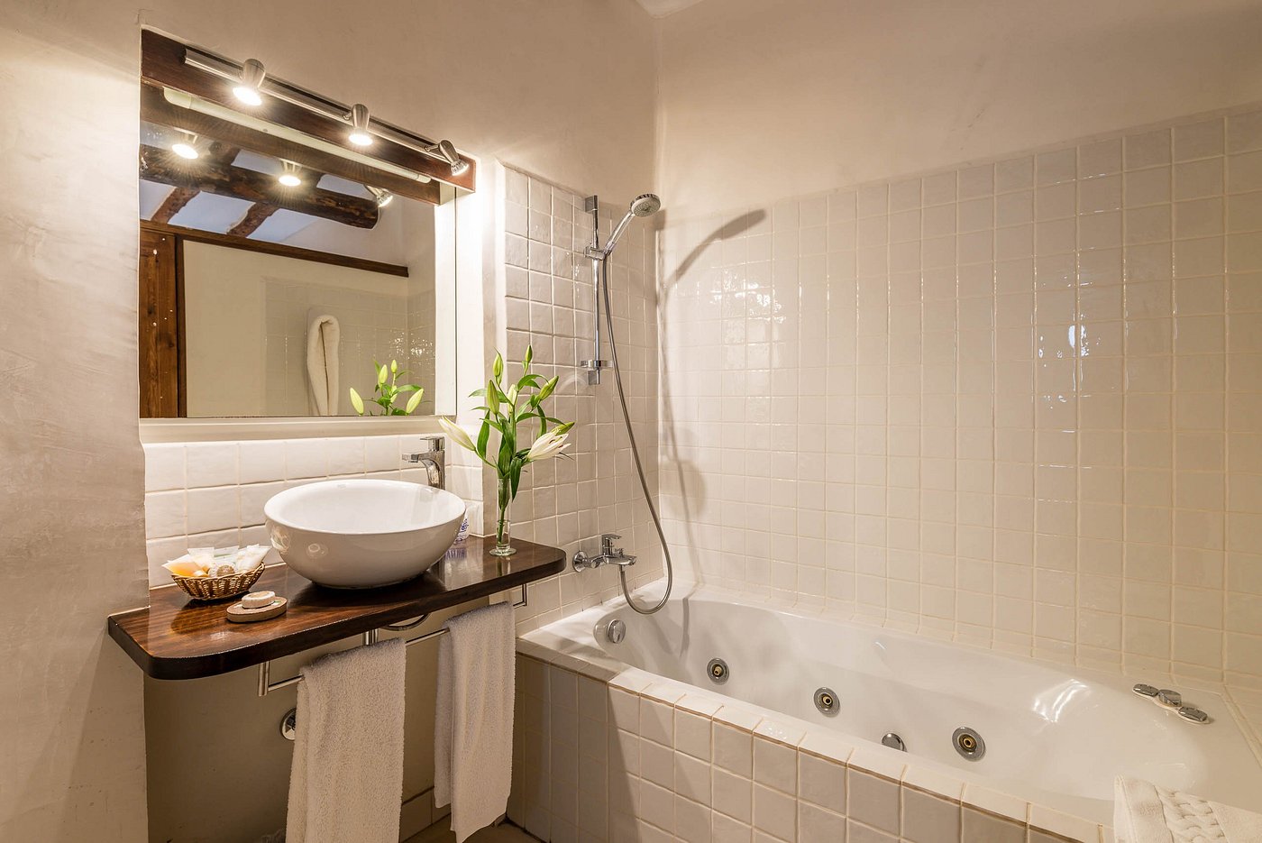 Agroturisme Can Pere Sord, habitación con jacuzzi privado