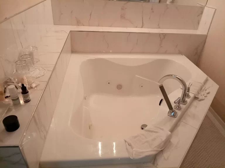Akwaaba Mansion Bed & Breakfast