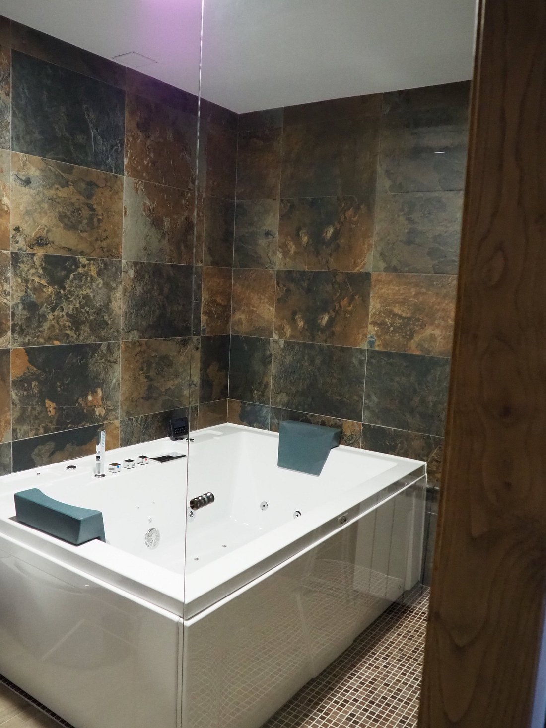 Apartamentos Rurales Posada De Monfragüe Con Jacuzzi, habitación con jacuzzi privado