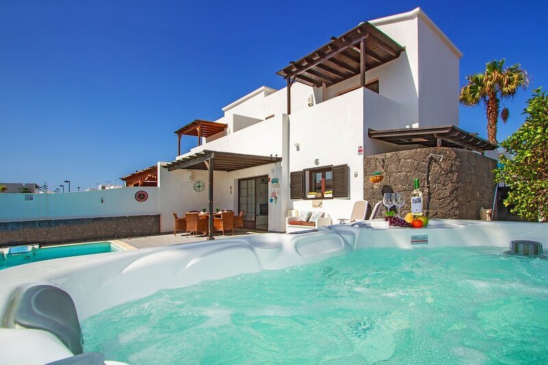 Beautiful Private Villa, habitación con jacuzzi privado