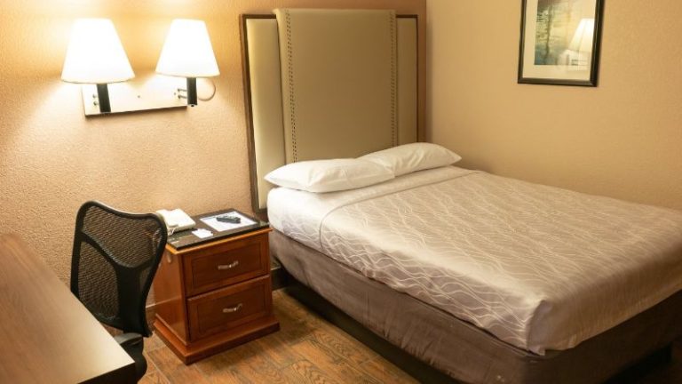 Econo Lodge Inn & Suites Yuma
