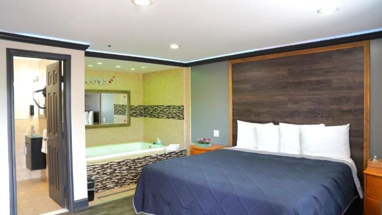 Carrier Motor Lodge