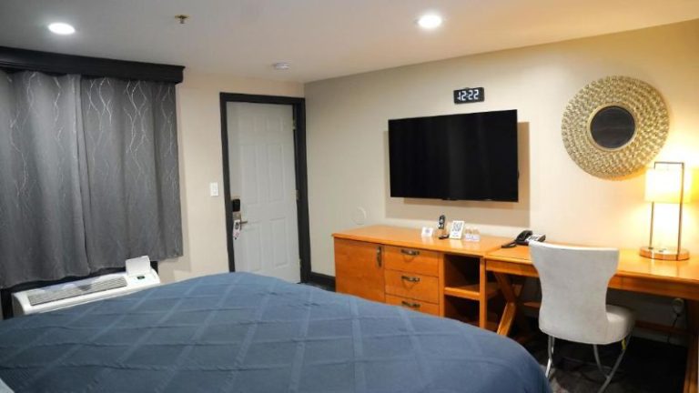 Carrier Motor Lodge