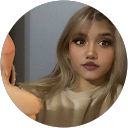 julia nellie profile picture