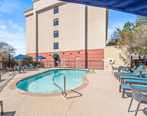 Hampton Inn Columbus-North place picture