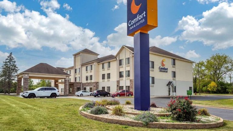 Comfort Inn & Suites North Aurora – Naperville