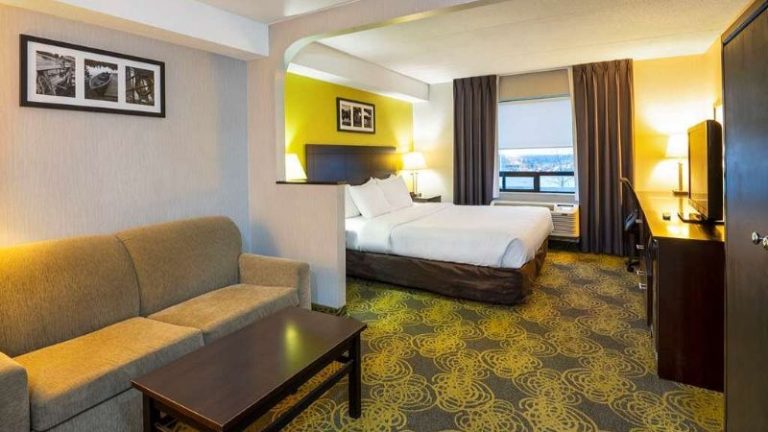 Comfort Inn & Suites