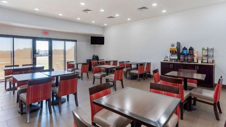 Comfort Inn & Suites