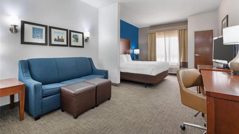 Comfort Suites DFW N/Grapevine