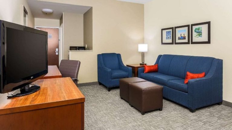 Comfort Suites DFW N/Grapevine