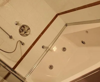 Concejo Hospederia, habitación con jacuzzi privado