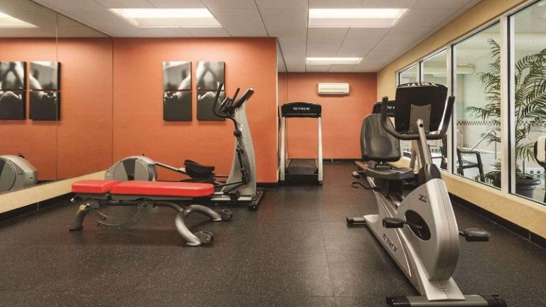 Country Inn & Suites by Radisson, Bentonville South – Rogers, AR