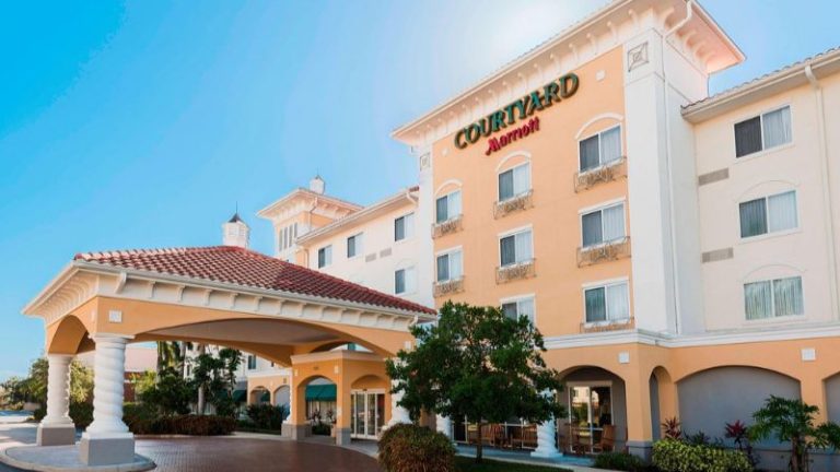 Courtyard by Marriott Fort Myers at I-75 & Gulf Coast Town Center