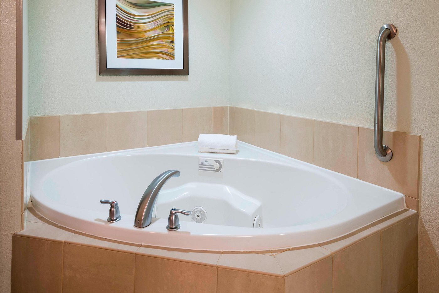 Courtyard by Marriott Fort Myers at I-75 & Gulf Coast Town Center