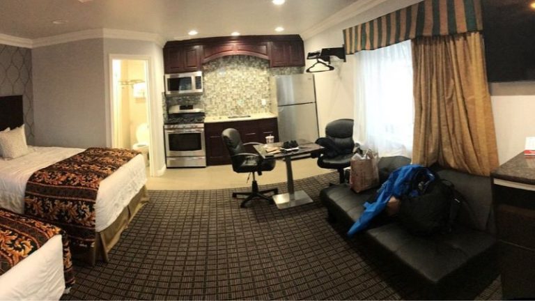 Crystal Lodge Motel