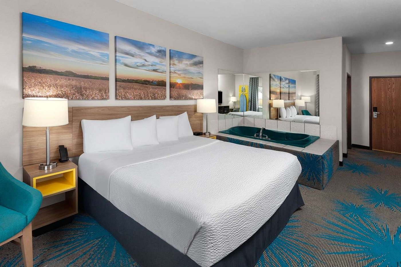 Days Inn & Suites By Wyndham Of Morris I-80