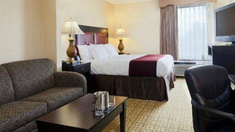 DoubleTree Club by Hilton Springdale