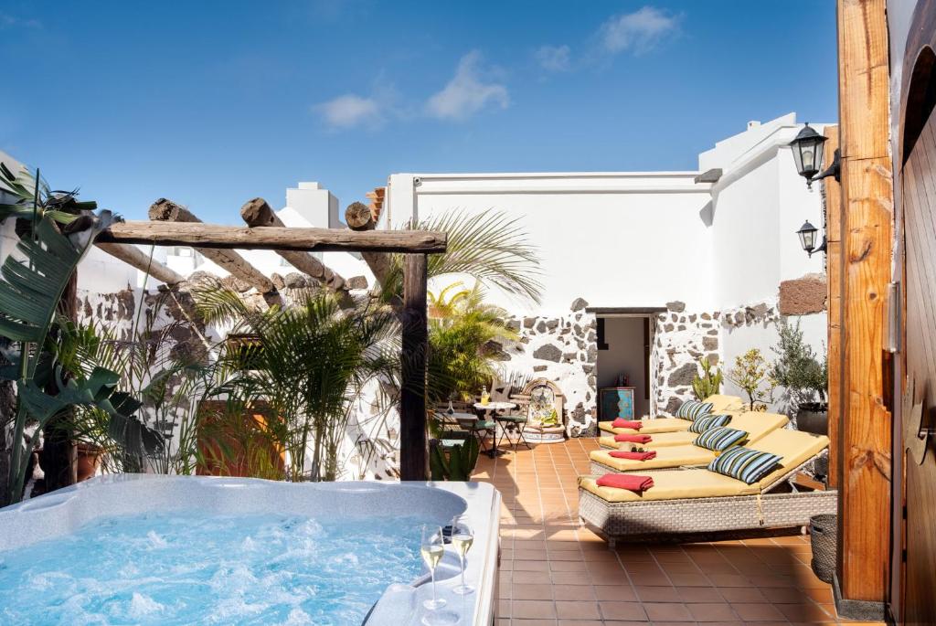 El Charco Suites, habitación con jacuzzi privado