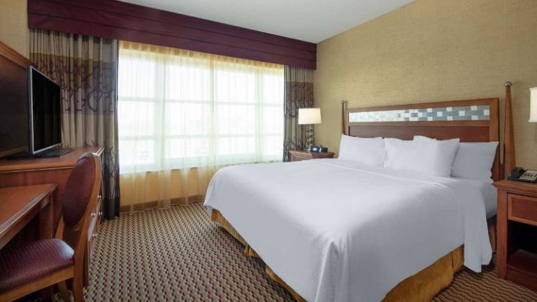 Embassy Suites Northwest Arkansas – Hotel, Spa & Convention Center