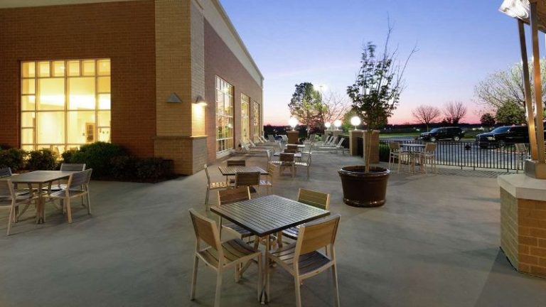Embassy Suites Northwest Arkansas – Hotel, Spa & Convention Center