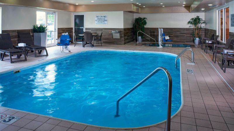 Fairfield Inn by Marriott Richmond, room with private jacuzzi, photo 6