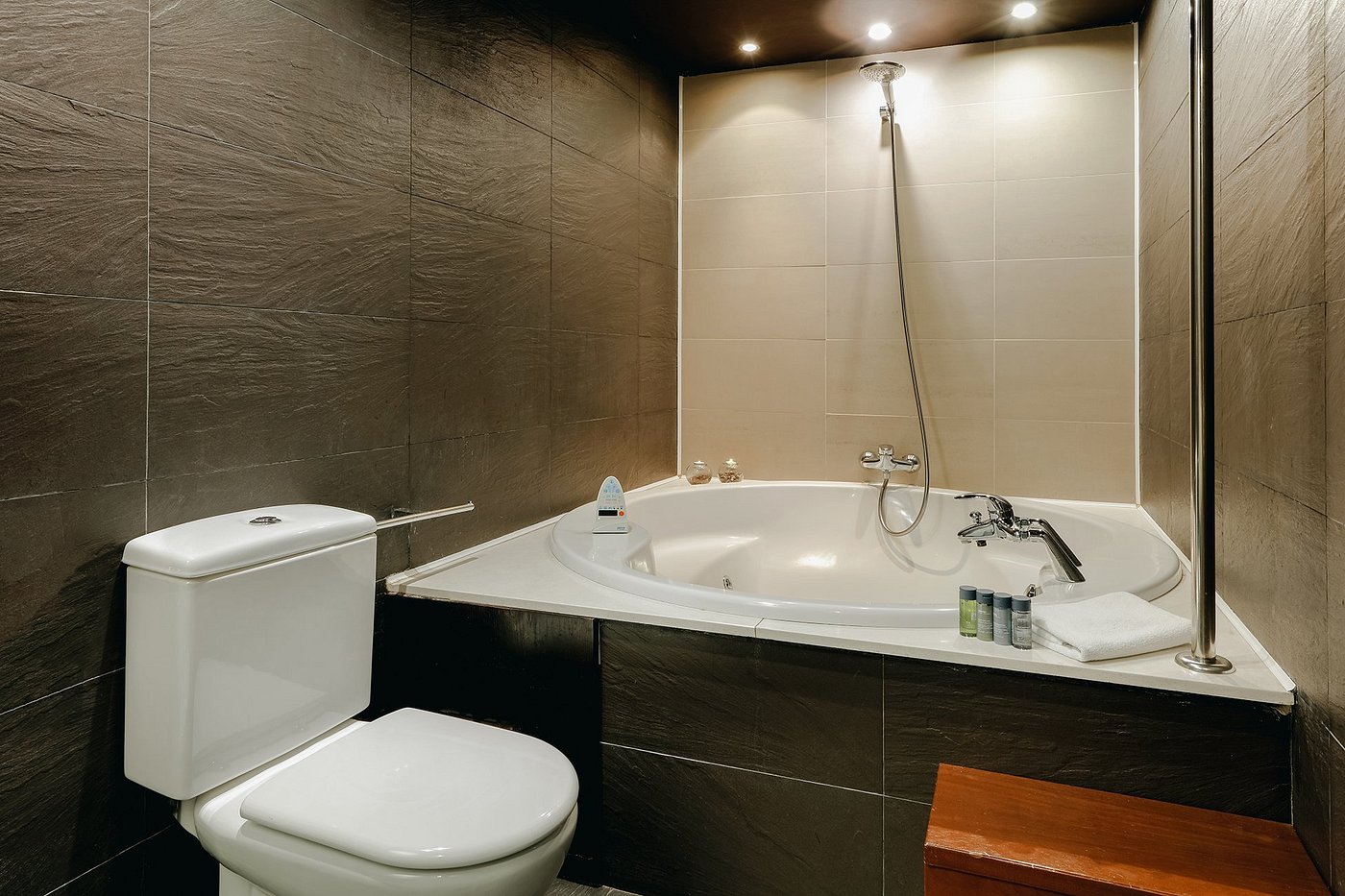Hesperia Bilbao, habitación con jacuzzi privado